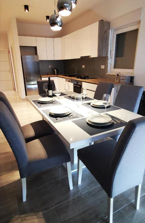 Cozy Comfortable Flat - Beautifull Panoramic View Makarska Buitenkant foto