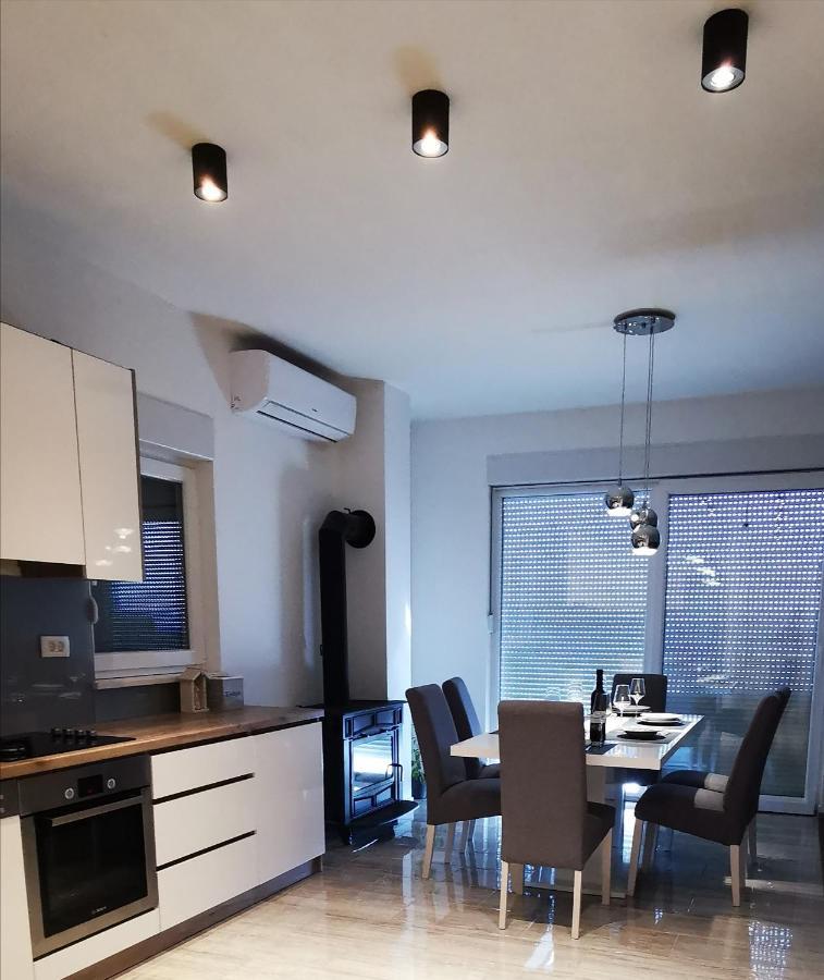 Cozy Comfortable Flat - Beautifull Panoramic View Makarska Buitenkant foto